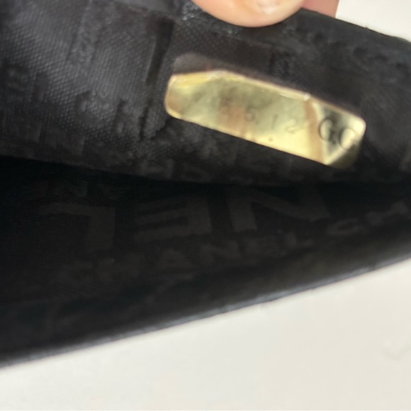 Chanel Camelia  Black VTG  Mini Trifold Wallet On A Chain Gold Adjustable Chain - Picture 13 of 13